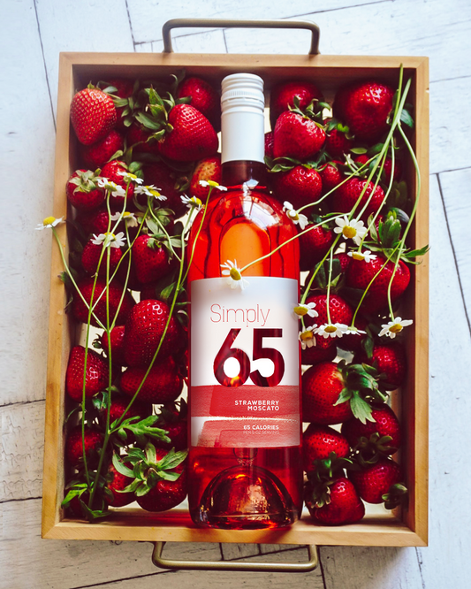 Simply 65 Strawberry Moscato